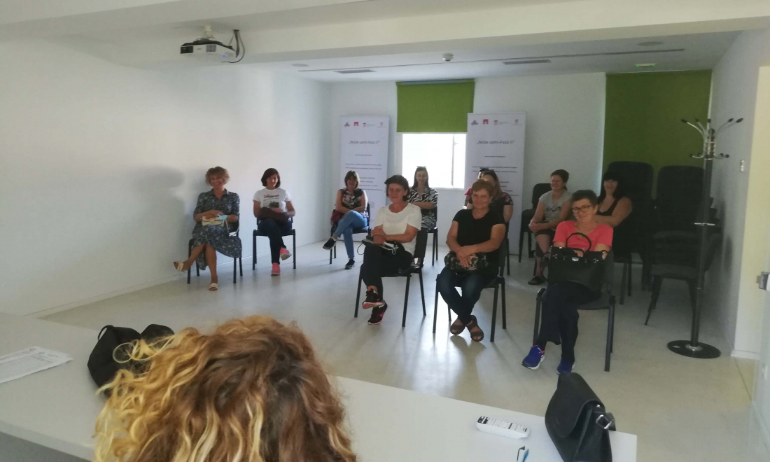 Završeno osposobljavanje za gerontodomaćicu u projektu "Niste sami-Faza II" (Program "Zaželi-Faza II")